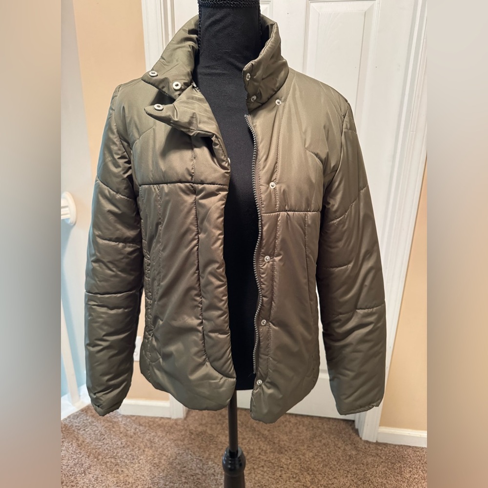 Green Quilted Puffer Jacket with High Collar